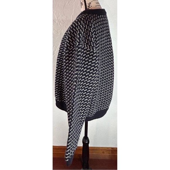 L.L.Bean Vintage 80s Men’s Wool Norwegian Birdseye Fisherman Sweater, size Large - Picture 3 of 11